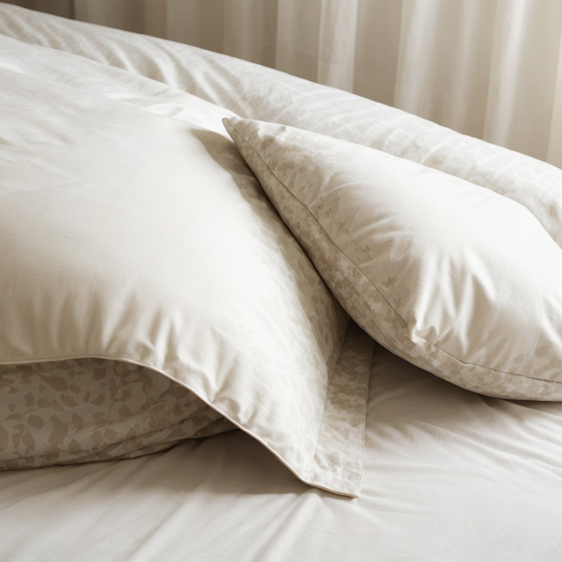 pillow-bedroom-beige.jpg